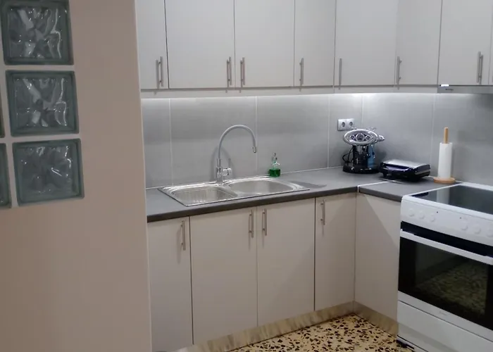 Epidavros Center * Epidaurus